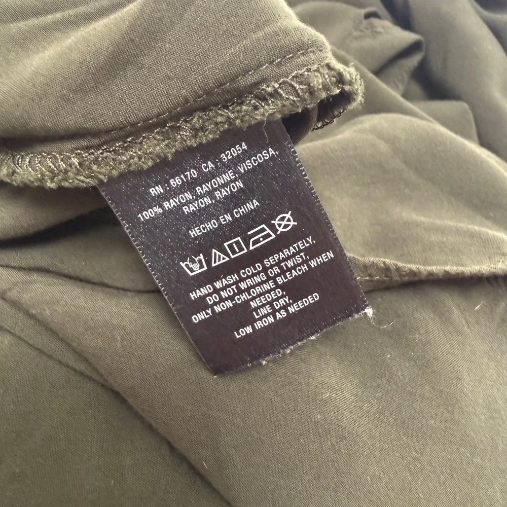 Silence + Noise Olive Green Harem Jumpsuit Romper M Boho Relaxed Wide Leg Rayon - Picture 5 of 6
